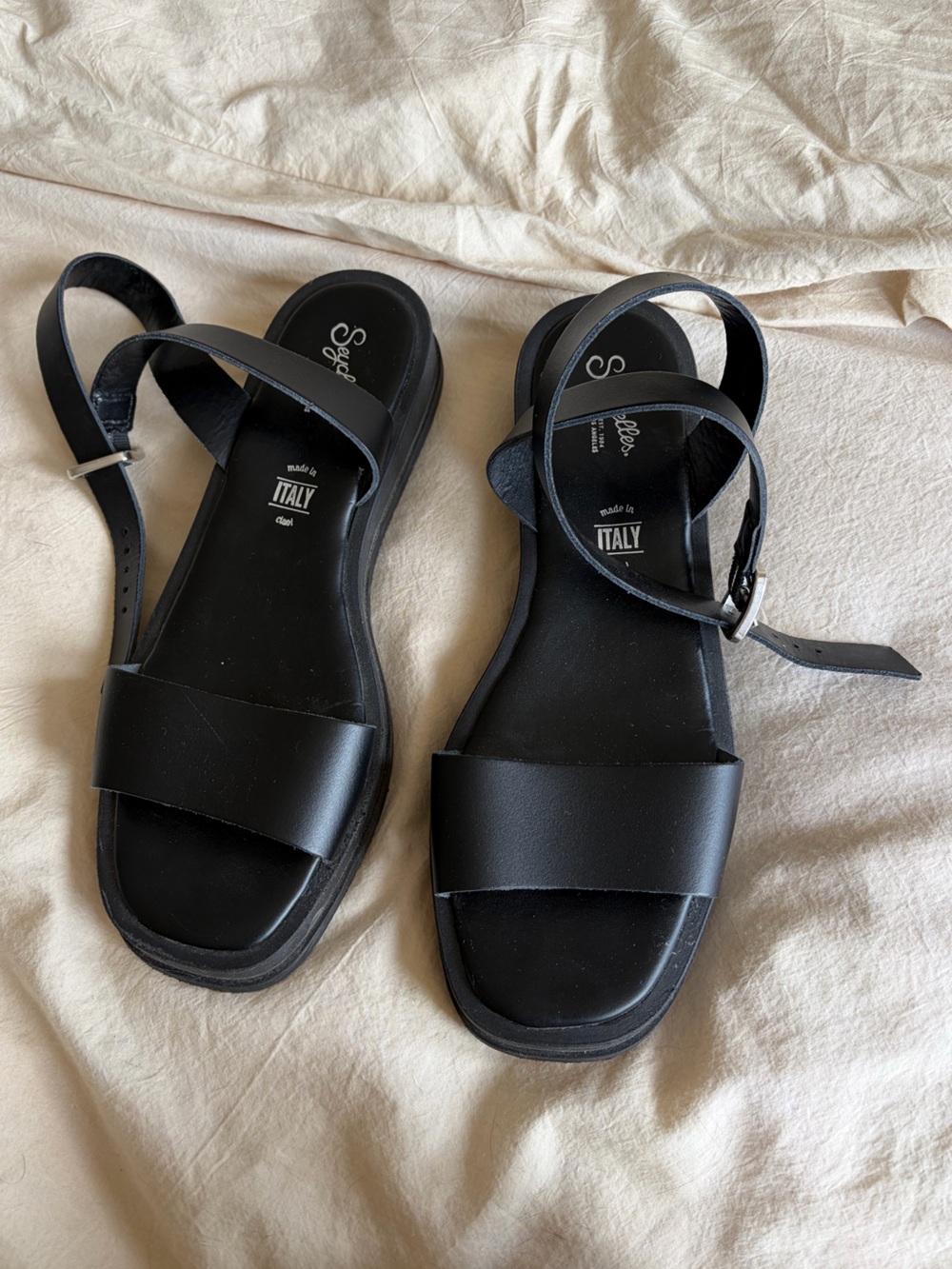 Seychelles Black Leather Ankle-Strap Flat Sandals